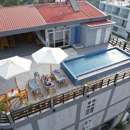 דהיגורה Grand Beach Dhigurah מראה חיצוני תמונה