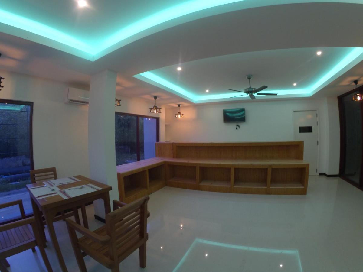 דהיגורה Grand Beach Dhigurah מראה חיצוני תמונה