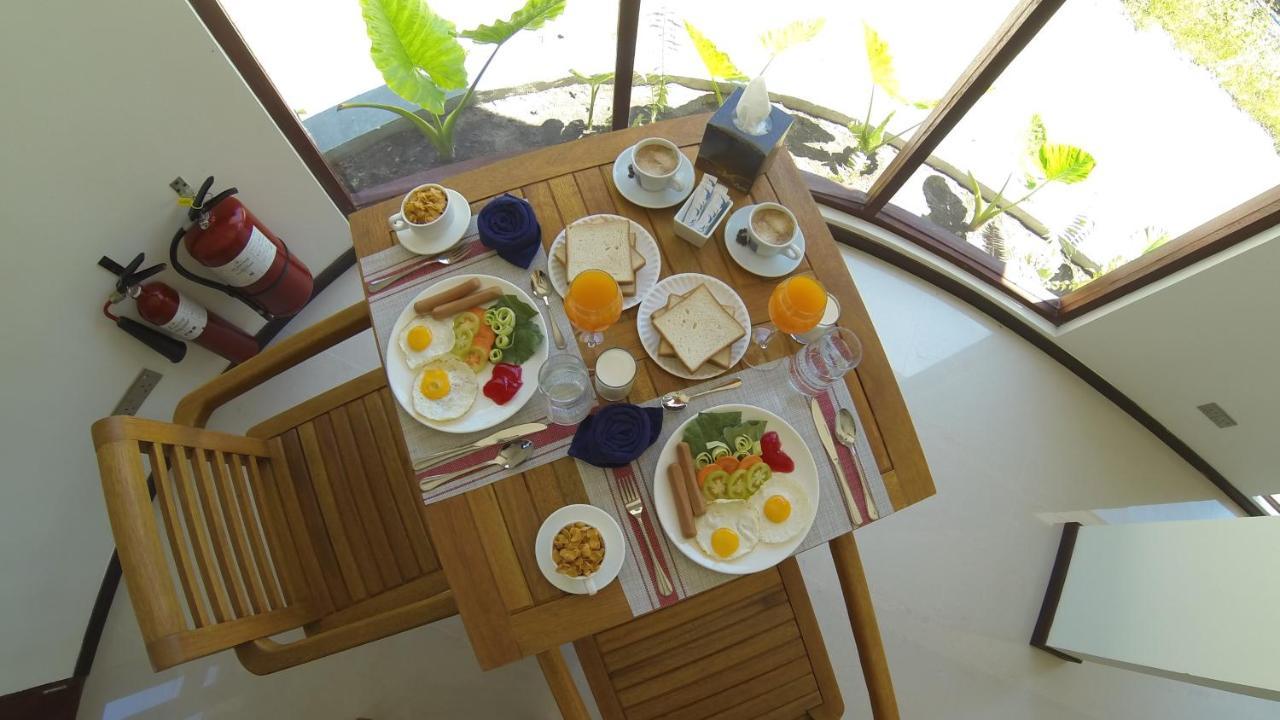 דהיגורה Grand Beach Dhigurah מראה חיצוני תמונה