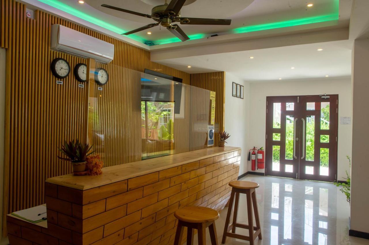 דהיגורה Grand Beach Dhigurah מראה חיצוני תמונה