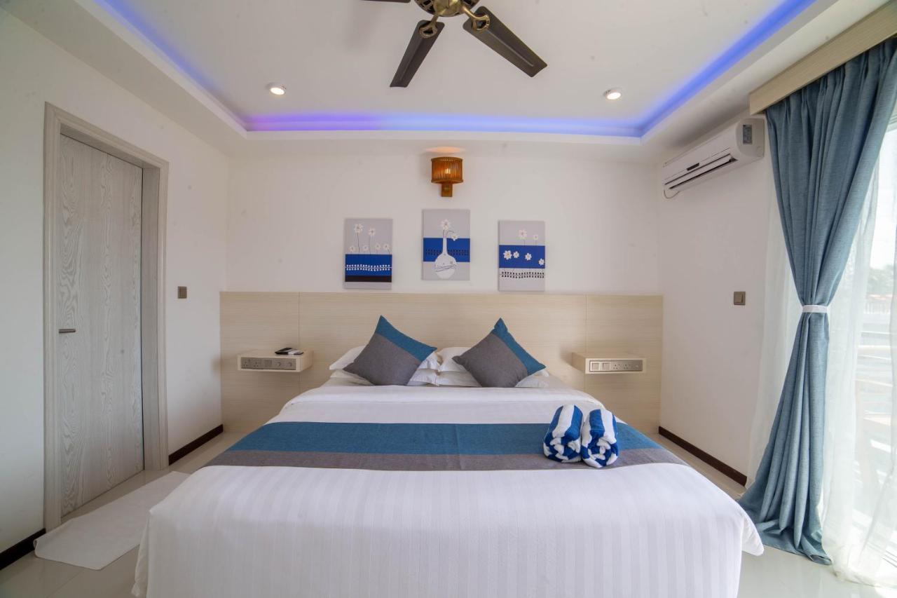 דהיגורה Grand Beach Dhigurah מראה חיצוני תמונה