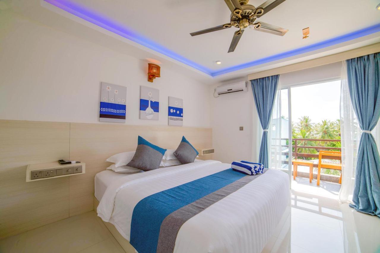דהיגורה Grand Beach Dhigurah מראה חיצוני תמונה